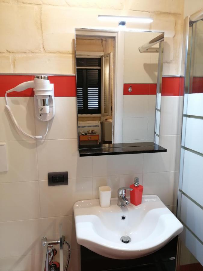 B&B Lecce Holidays ภายนอก รูปภาพ