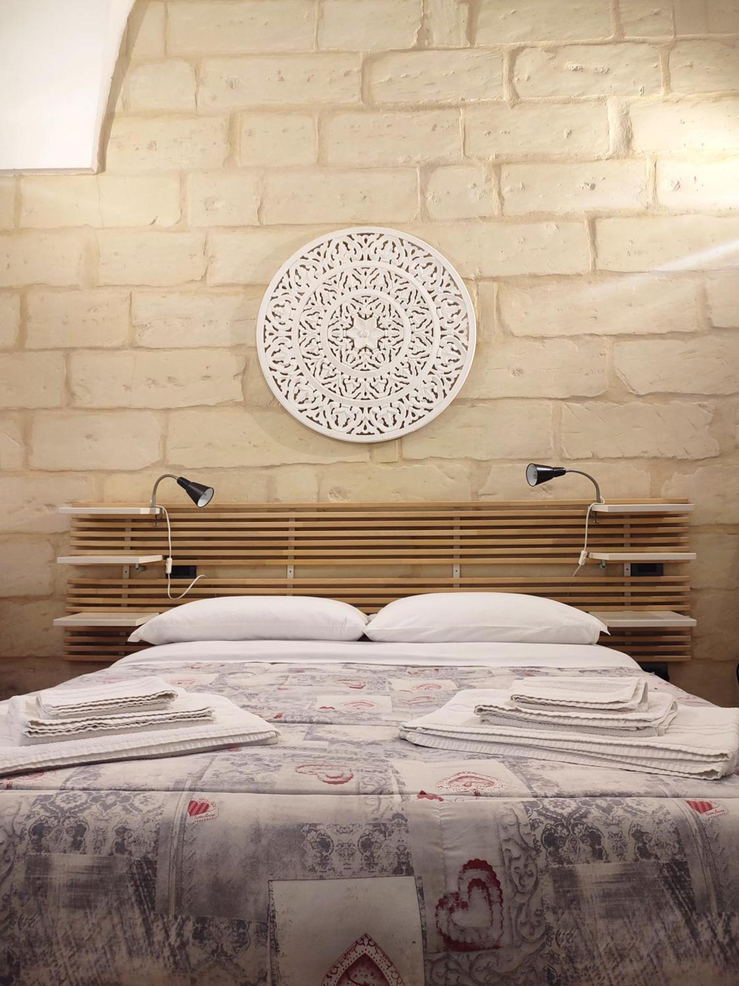 B&B Lecce Holidays ภายนอก รูปภาพ