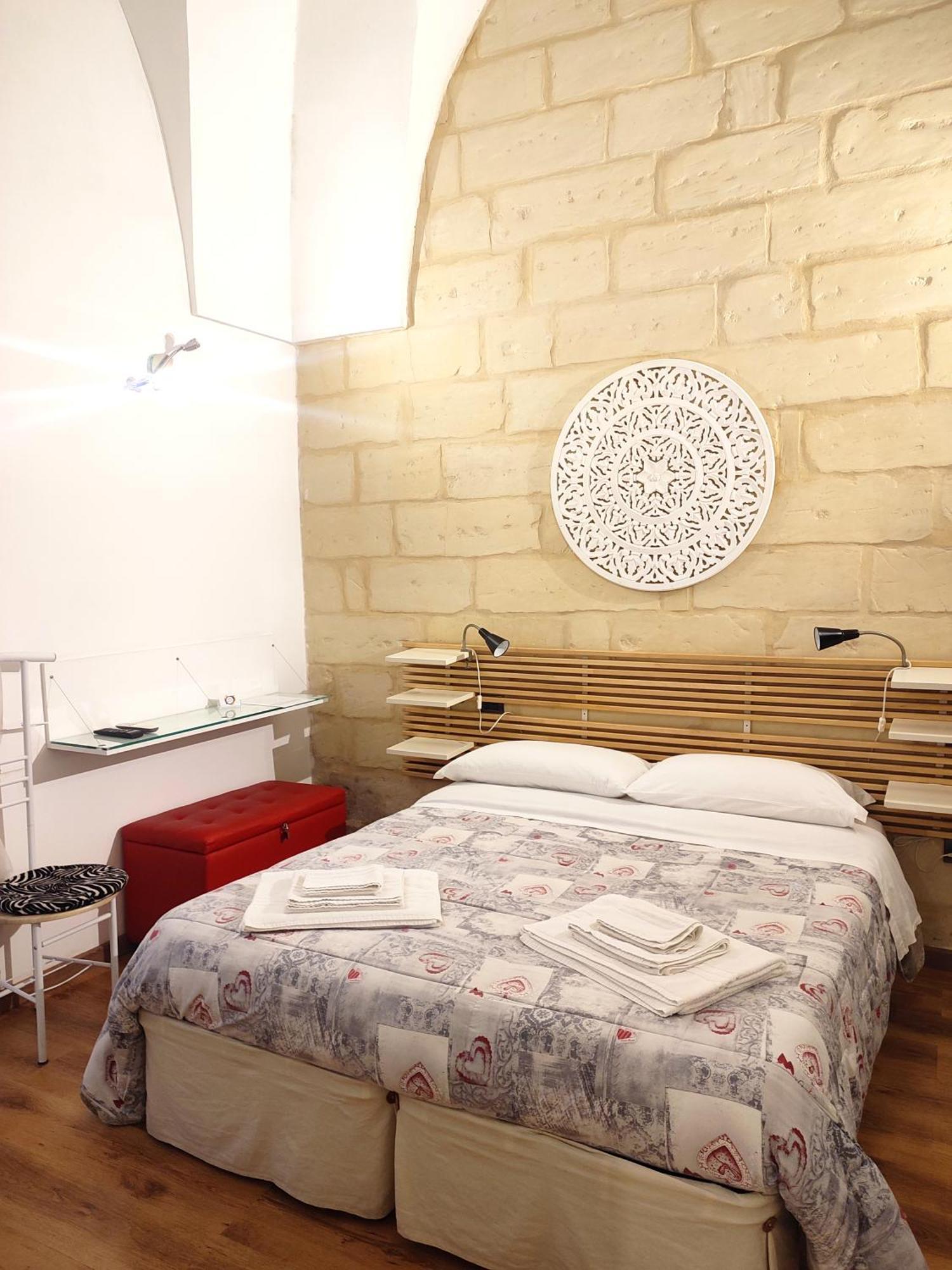 B&B Lecce Holidays ภายนอก รูปภาพ