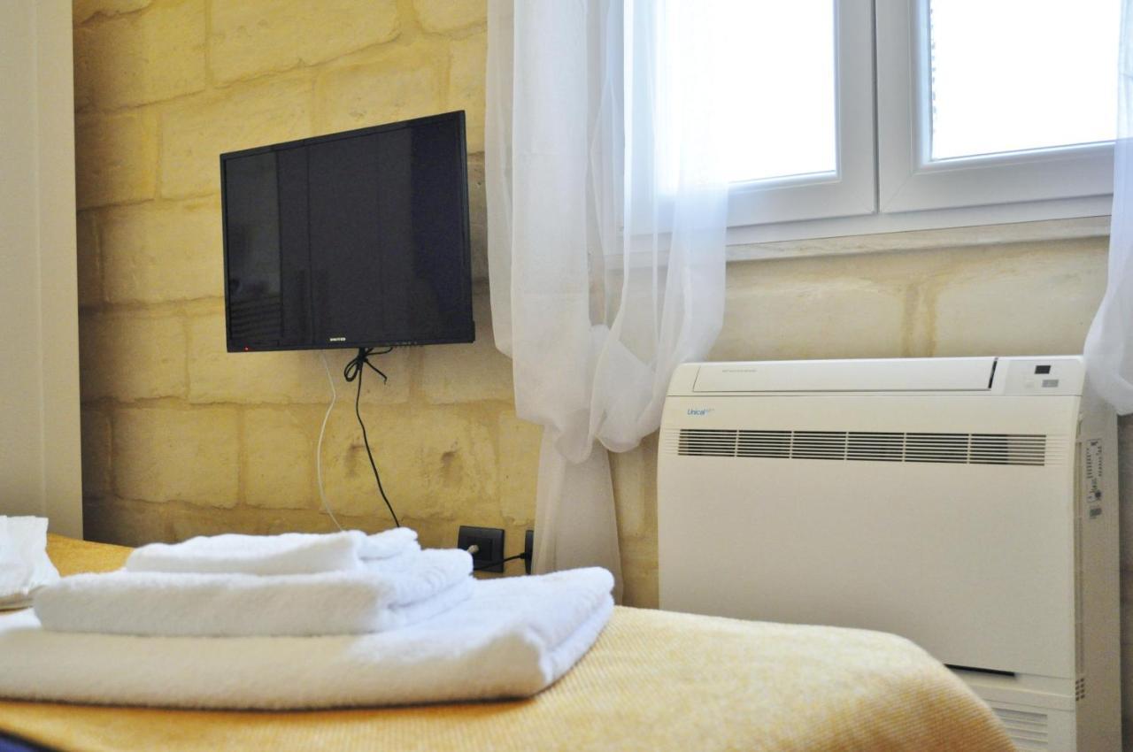 B&B Lecce Holidays ภายนอก รูปภาพ