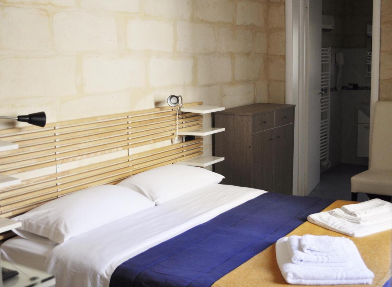 B&B Lecce Holidays ภายนอก รูปภาพ